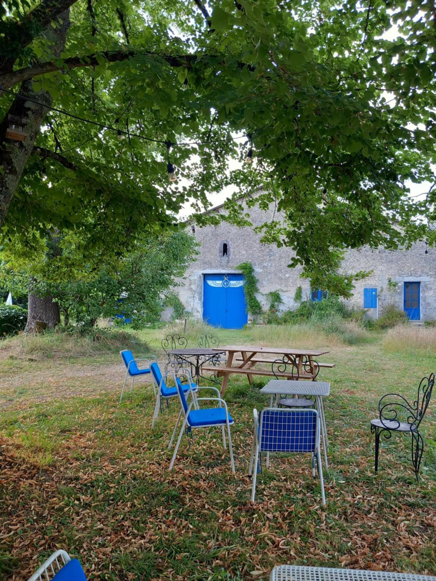 Allemans La Montagne Sud B&B 외부 사진